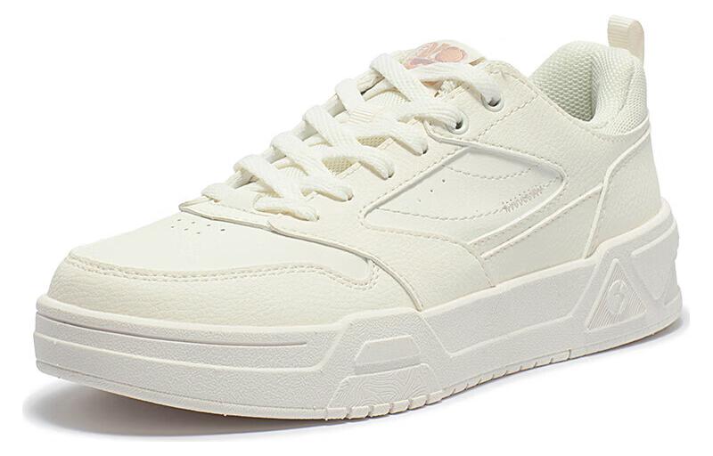 361° Soda 2 Cushioned Slip Resistant Low Top Skateboard Shoes Women's White