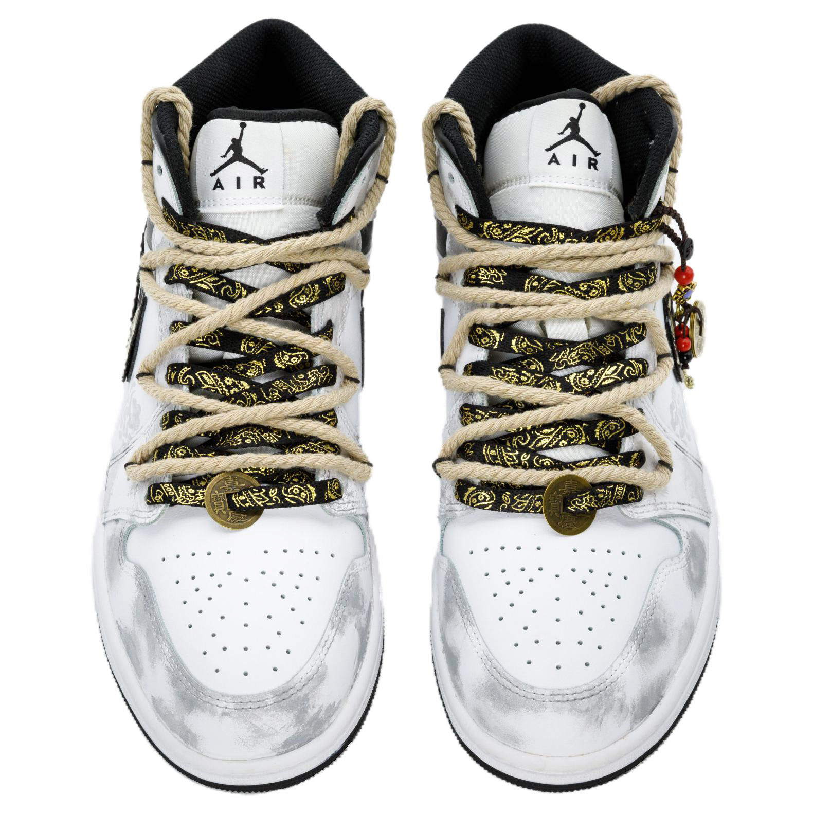 Jordan Air Jordan 1 Basketball Shoes Men Mid Top White/Black купить в интернет-магазине Yoocart с быстрой доставкой по России.