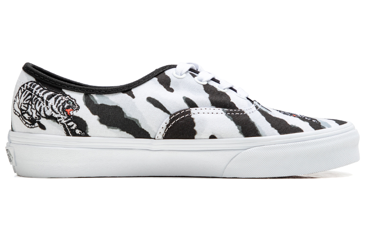 Vans Unisex Authentic Low Top Sneakers Black/White