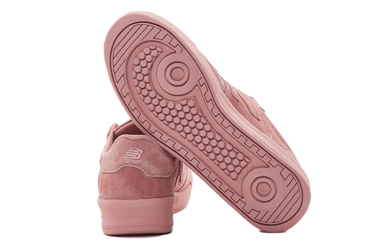 New Balance 300 Dusted Pink Women's купить в интернет-магазине Yoocart с быстрой доставкой по России.