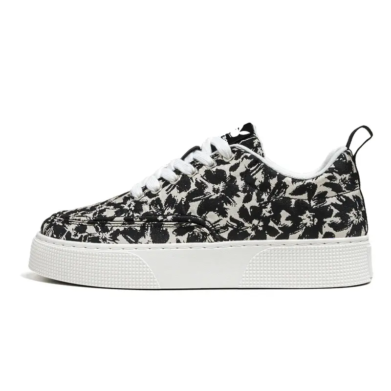 Playboy Low Top Skateboard Shoes Men's