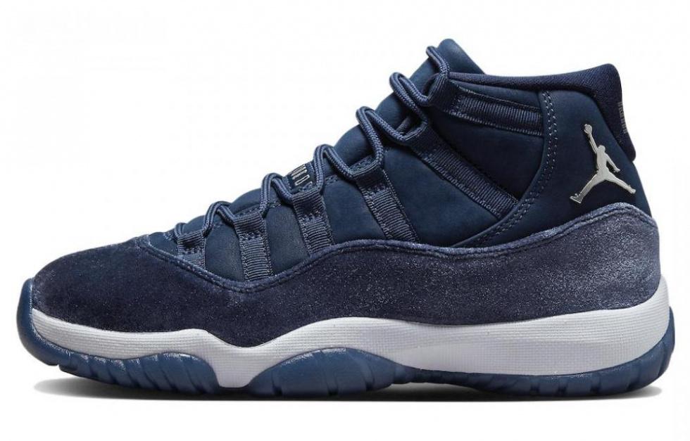 Air Jordan 11 Retro 'Midnight Navy Velvet' Women's
