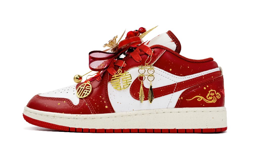 Jordan Air Jordan 1 Wear-Resistant Low-Top Vintage Basketball Shoes GS Red White