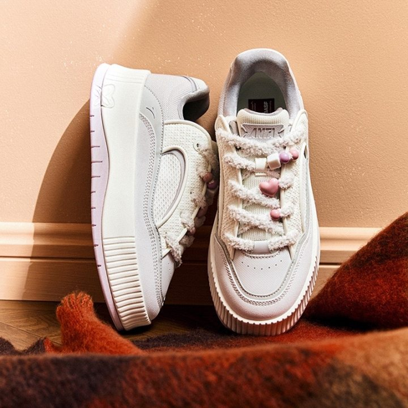 Anta Abrasion Resistant Breathable Low top Skateboard Shoes Women's White Pink купить в интернет-магазине Yoocart с быстрой доставкой по России.