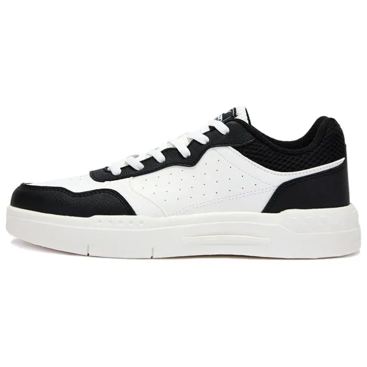 361° Anti Slip Wear Resistant Low Top Skateboard Shoes Women's White Black