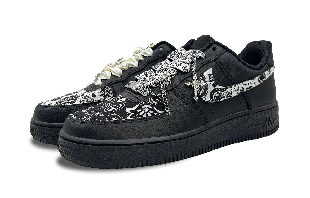Nike Low Top Skateboard Shoes Unisex Black White
