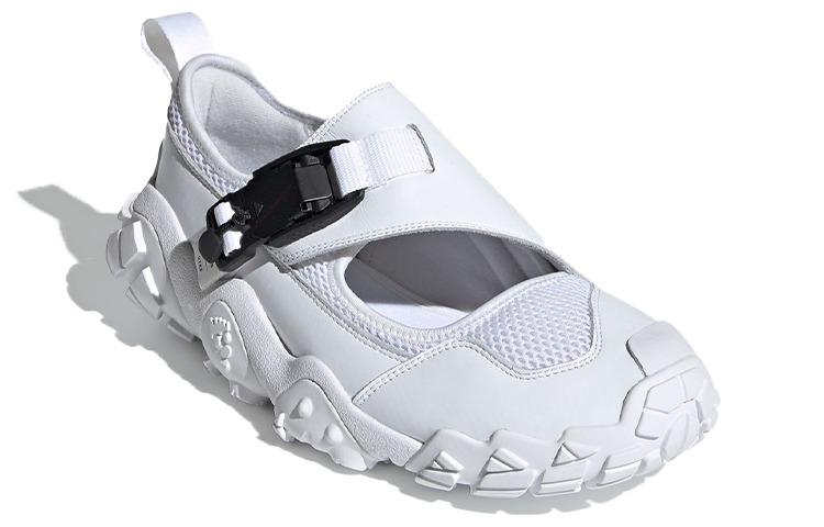 Adidas Hyke X Adidas Originals Fyw Xta 'White Black' купить в интернет-магазине Yoocart с быстрой доставкой по России.