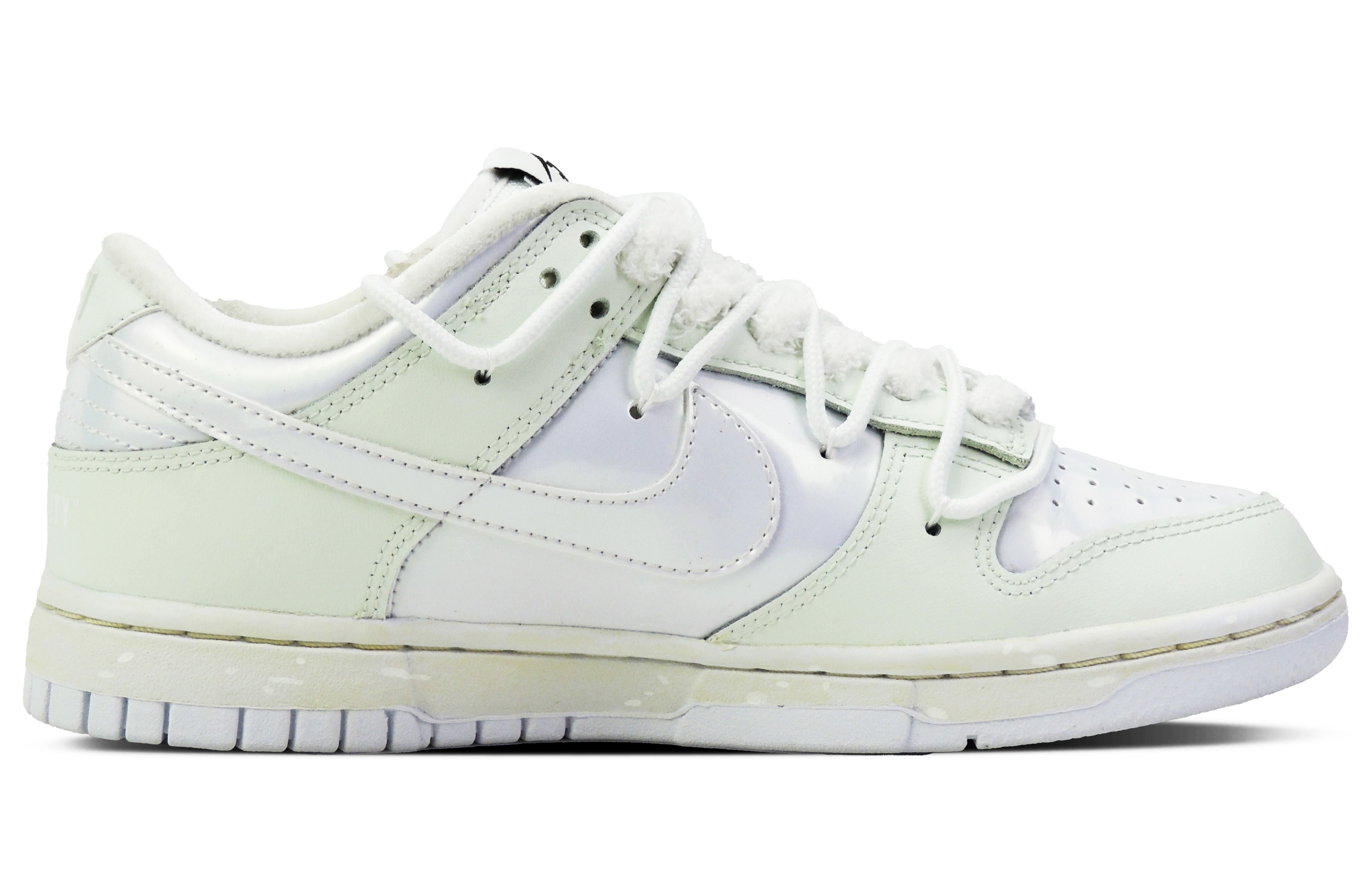 Nike Dunk Green Bellflower Low-Top Skateboard Shoes Women's Ecru купить в интернет-магазине Yoocart с быстрой доставкой по России.