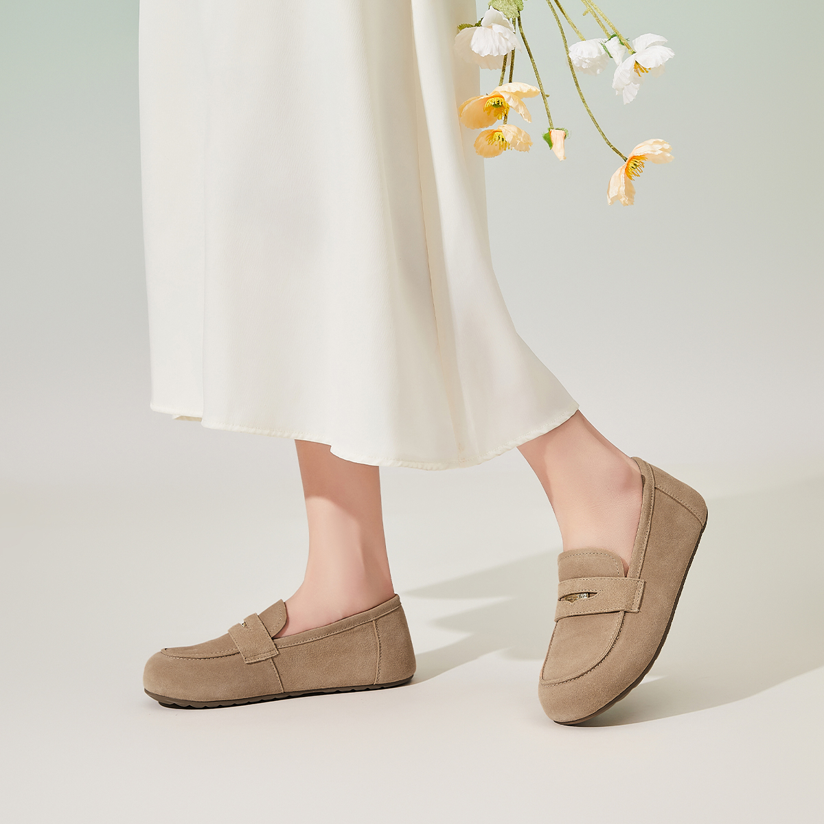 EBLAN Loafers Women's Apricot купить в интернет-магазине Yoocart с быстрой доставкой по России.