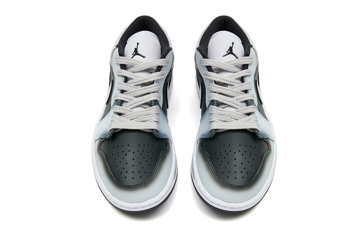 Jordan Air Jordan 1 Anti Slip Wear Resistant Low Top Vintage Basketball Shoes Unisex Silver Black купить в интернет-магазине Yoocart с быстрой доставкой по России.