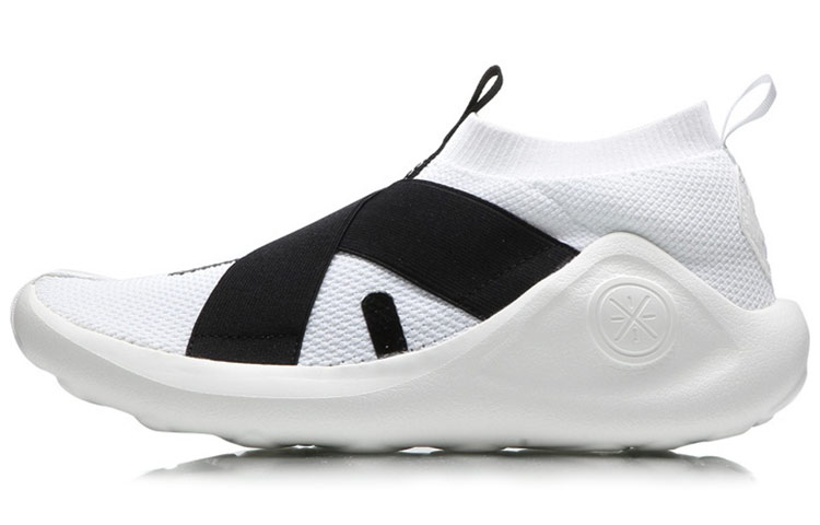 LiNing Enlightenment Shock Absorbers Slip Resistant Mid Top Vintage Basketball Shoes Black White