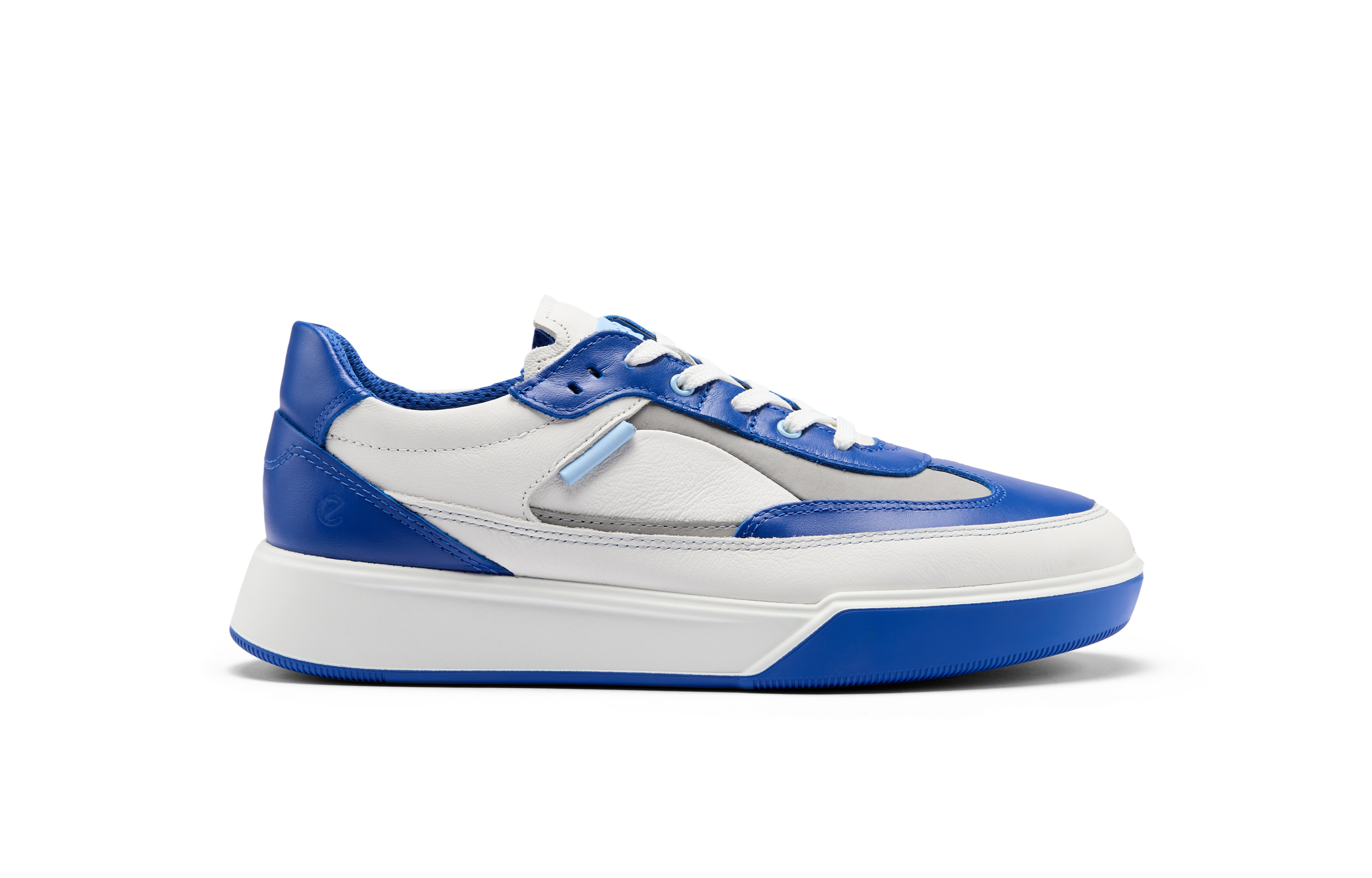 Ecco Low Top Skateboard Shoes Men's White/Royal Blue/Dove Gray купить в интернет-магазине Yoocart с быстрой доставкой по России.