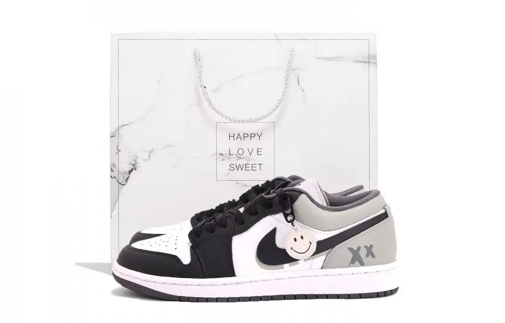 Jordan Air Jordan 1 Abrasion Resistant Coverage Low top Vintage Basketball Shoes Unisex Gray Black