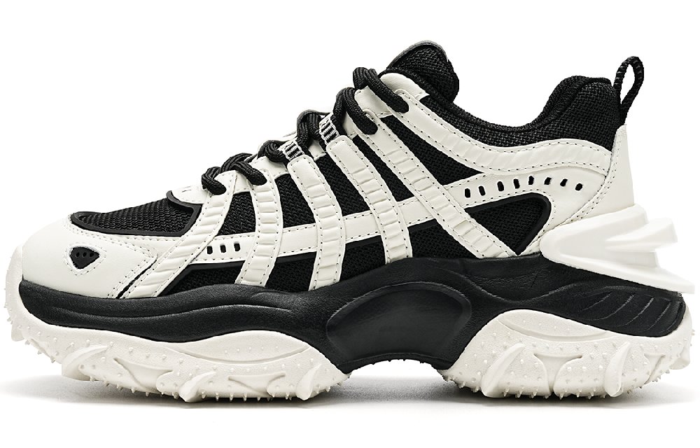 EBLAN Low-Top Chunky Sneakers Women's Beige Black