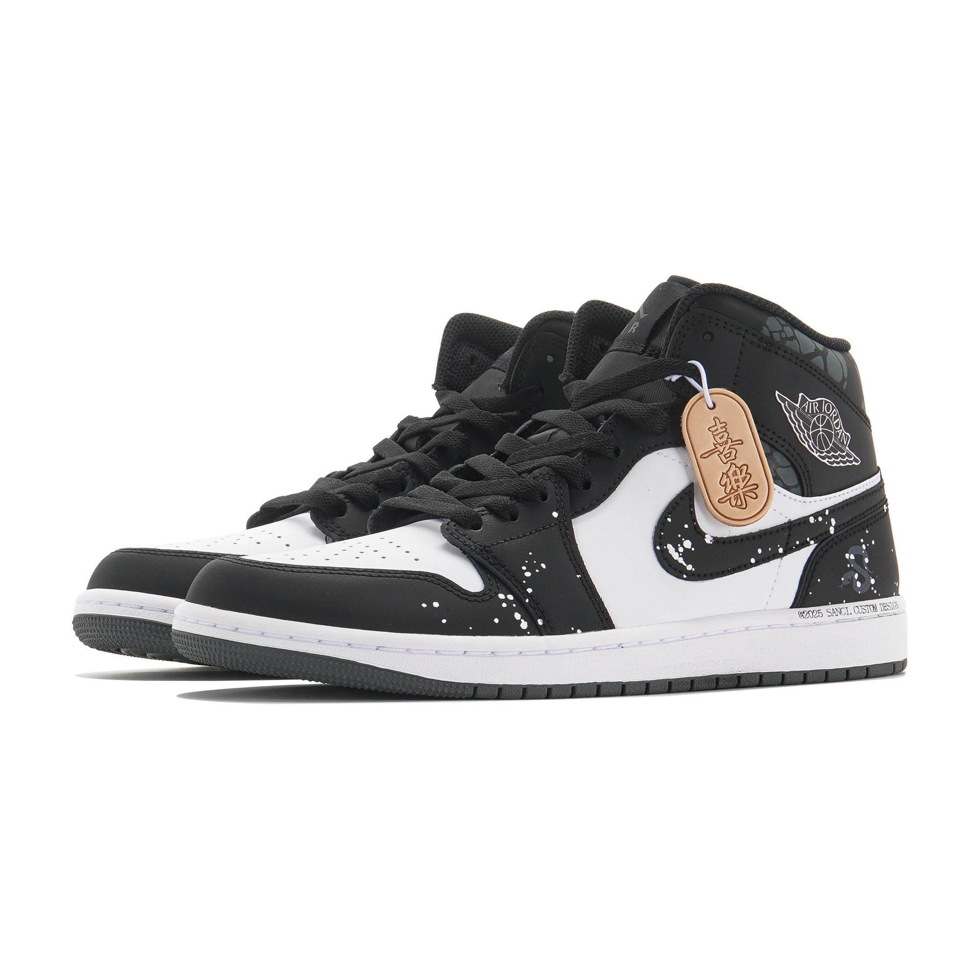 Jordan Air Jordan 1 Abrasion Resistant Mid Top Vintage Basketball Shoes Unisex Black White купить в интернет-магазине Yoocart с быстрой доставкой по России.