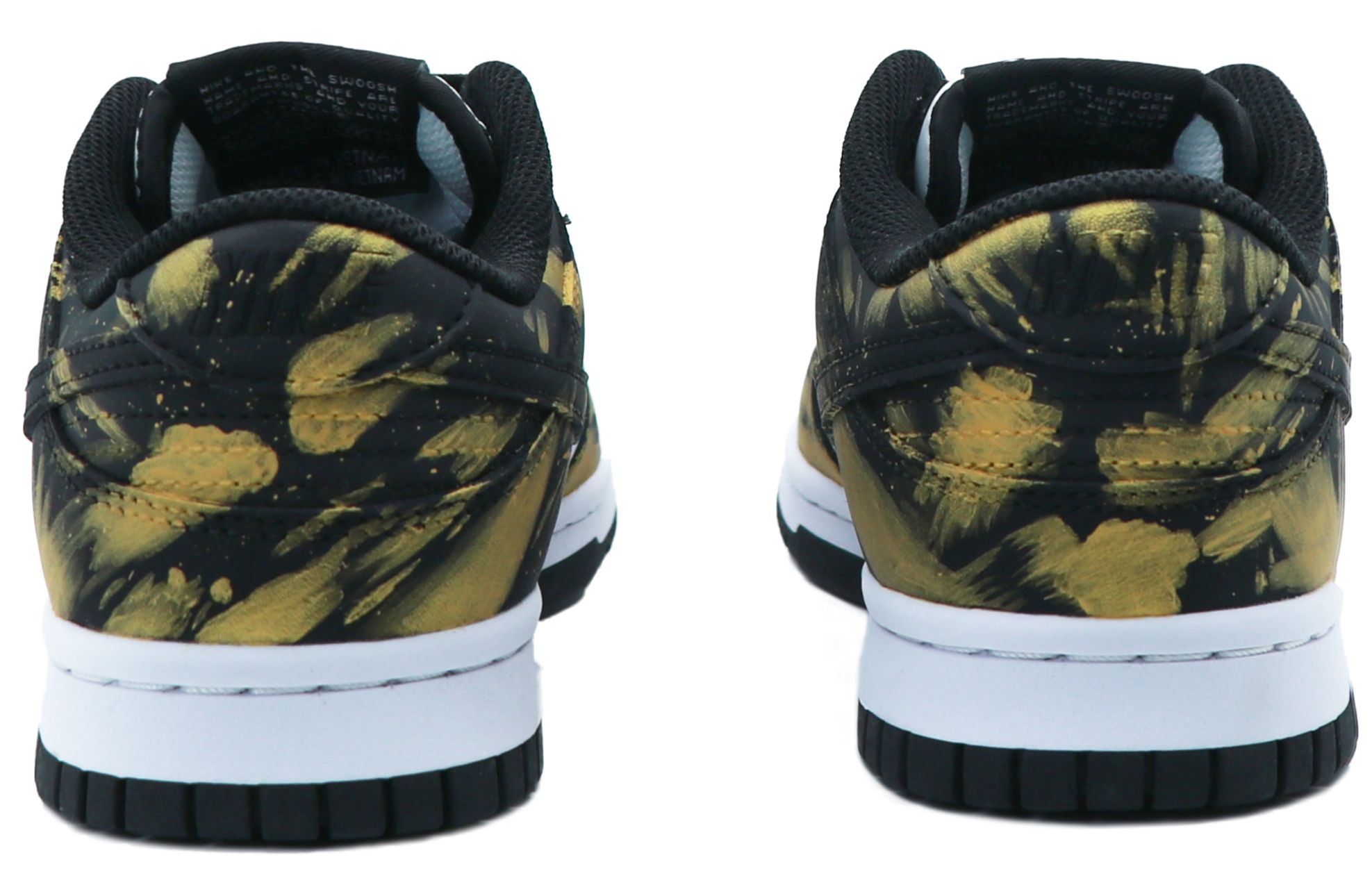 Nike Dunk Thermal Coverage Low Top Skateboard Shoes GS Black Gold