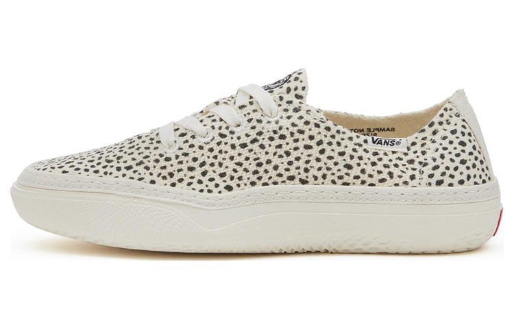 Vans Slip Resistant, Abrasion Resistant, Lightweight Low Top Skateboard Shoes Women's White Black