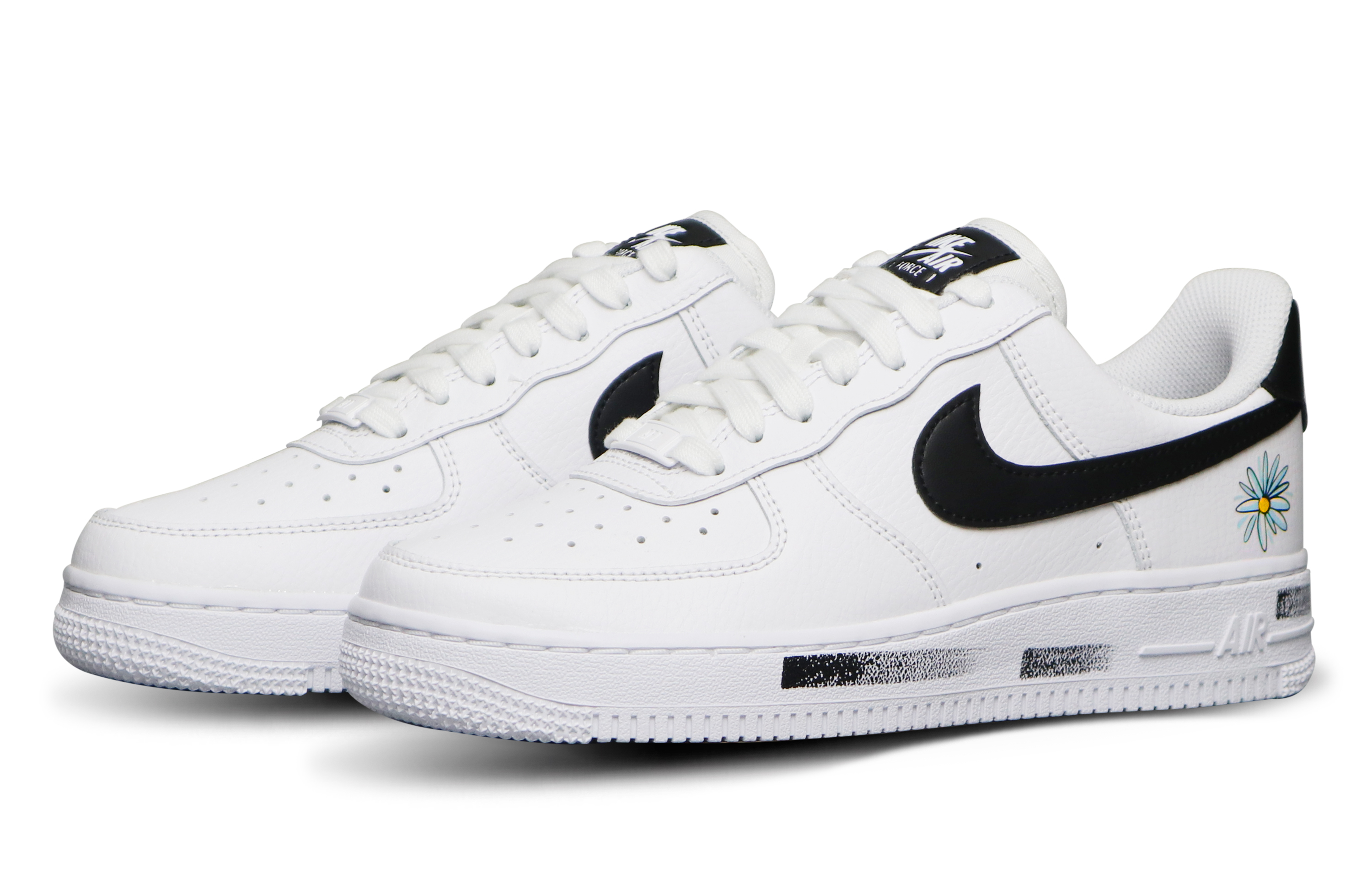Nike Air Force 1 Non slip Lightweight Low top Skateboard Shoes Women's White Black купить в интернет-магазине Yoocart с быстрой доставкой по России.