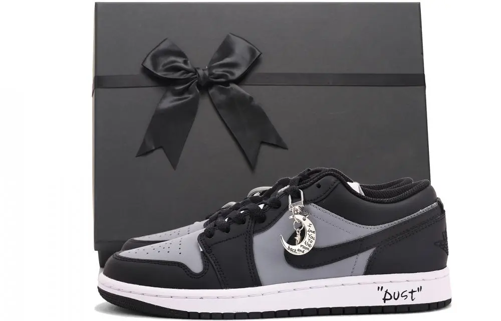Jordan Air Jordan 1 Abrasion Resistant Coverage Low top Vintage Basketball Shoes Unisex Black Gray