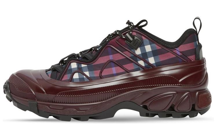 Burberry Arthur Dark Red