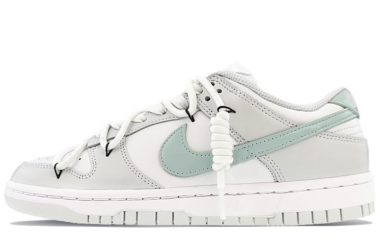 Nike Dunk Low-Top Skateboard Shoes Women's Blue