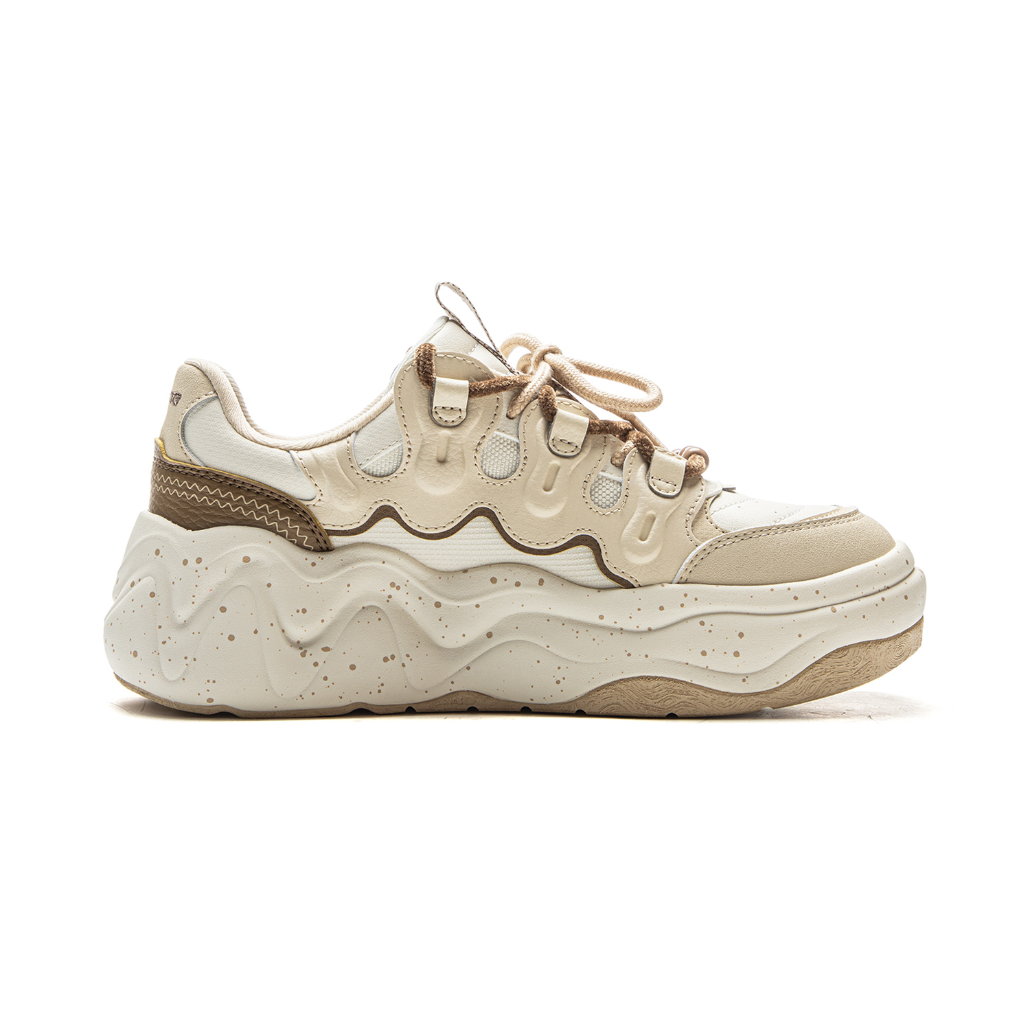 LiNing Cheese 3.0 Slip Resistant, Abrasion Resistant, Lightweight Low Top Skateboard Shoes Women's Ecru Dune Khaki купить в интернет-магазине Yoocart с быстрой доставкой по России.