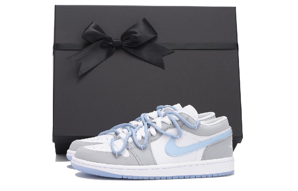 Jordan Air Jordan 1 Slip Resistant Coverage Low Top Vintage Basketball Shoes Women's Gray Blue