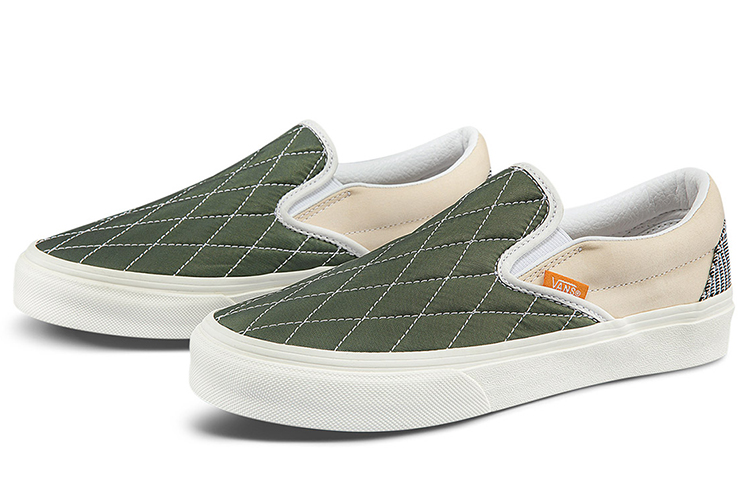 Vans Unisex Slip On Sneakers Multi color 'Green Light Gray' купить в интернет-магазине Yoocart с быстрой доставкой по России.