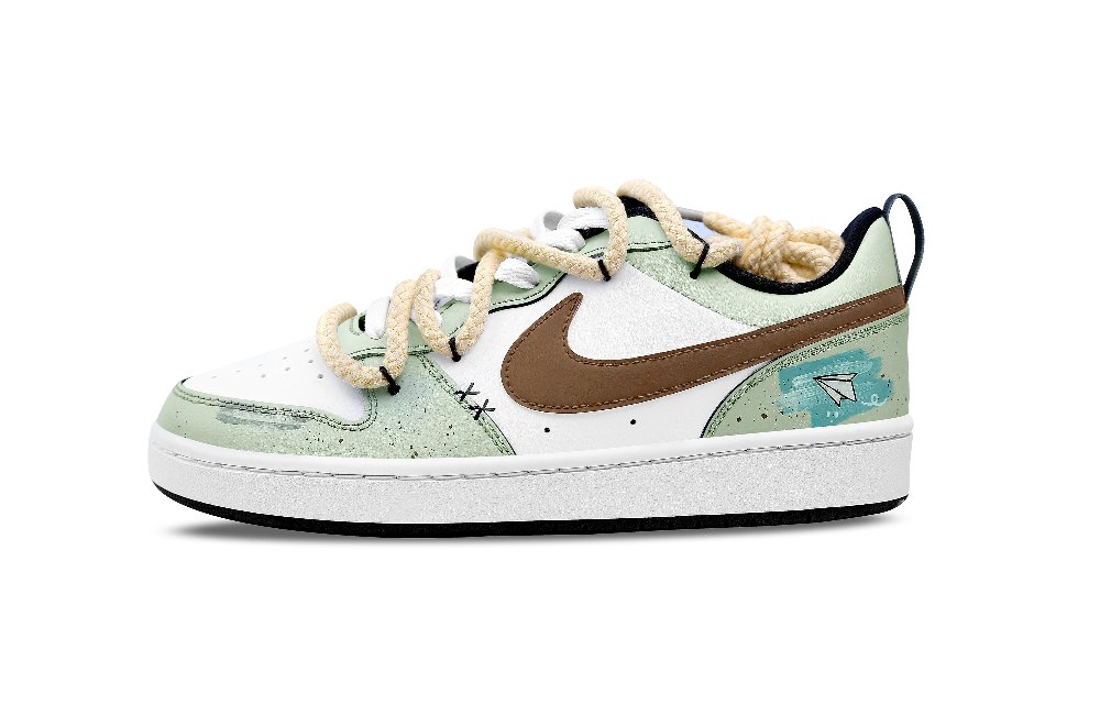 Nike Court Borough Low Paper Airplane Dream Non slip Lightweight Low Top Skateboard Shoes GS Green White