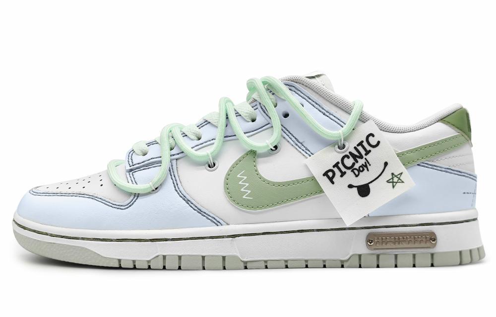 Nike Dunk Anti-Slip And Wear-Resistant Lightweight Low-Top Skateboard Shoes Women's Light Blue