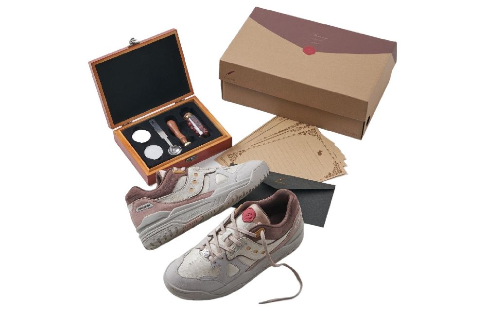Saucony Cross 90 Anti Slip Wear Resistant Low Top Skateboard Shoes Unisex Coffee Envelope Set