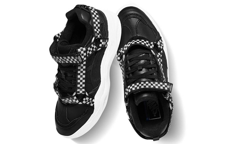 Vans Varix Wc Straps Black купить в интернет-магазине Yoocart с быстрой доставкой по России.