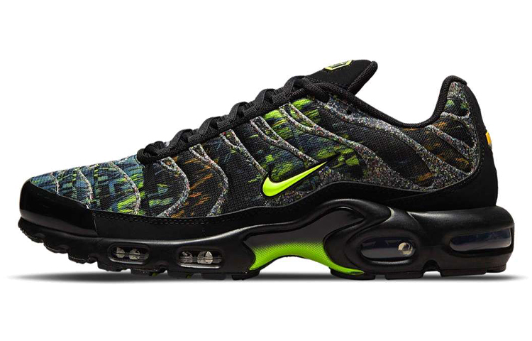 Nike Air Max Plus Sustainable Black Volt