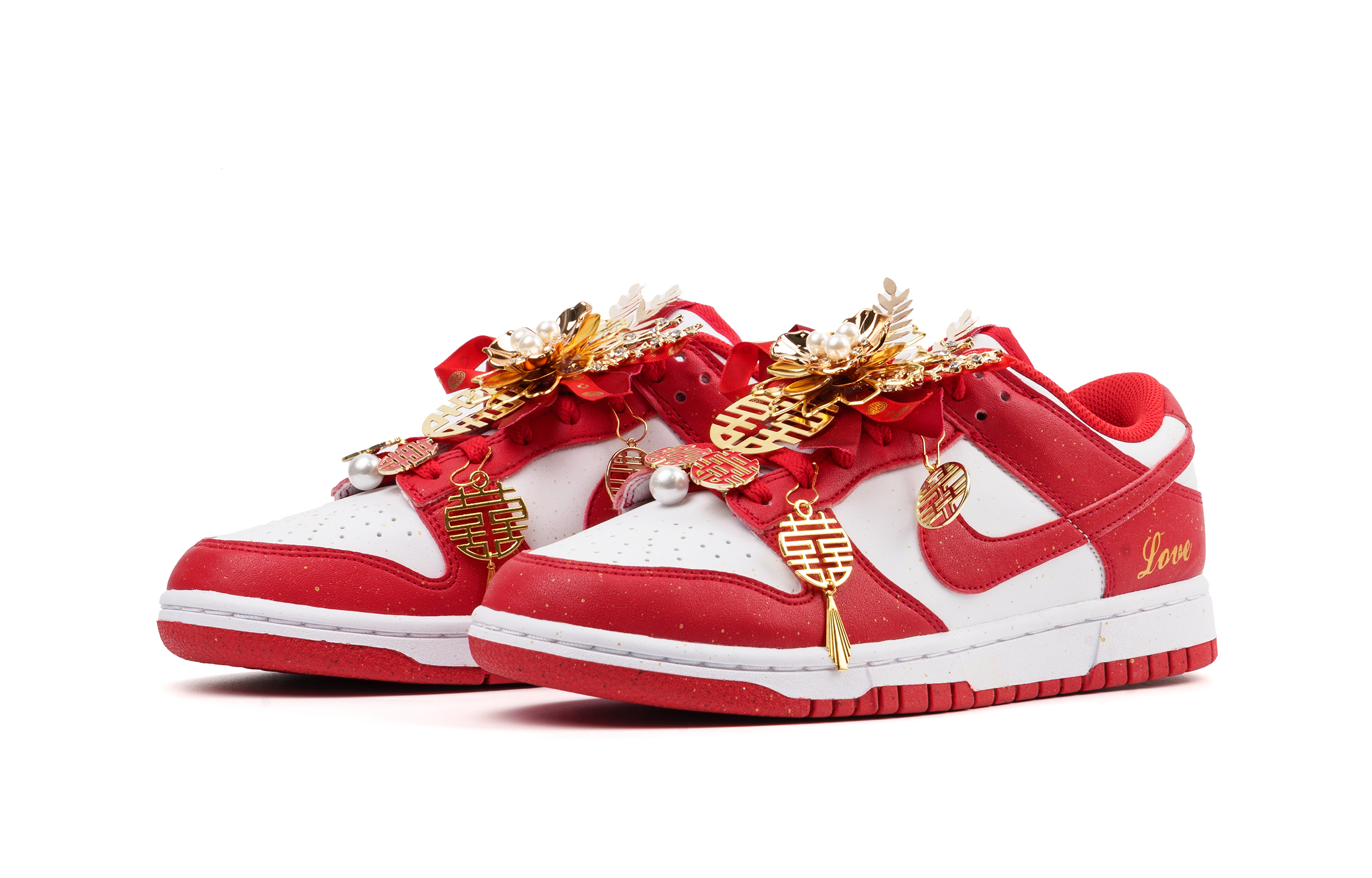 Nike Dunk Low Top Skateboard Shoes Women's Red купить в интернет-магазине Yoocart с быстрой доставкой по России.