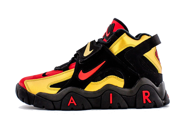 Nike Air Barrage Mid Black Metallic Gold