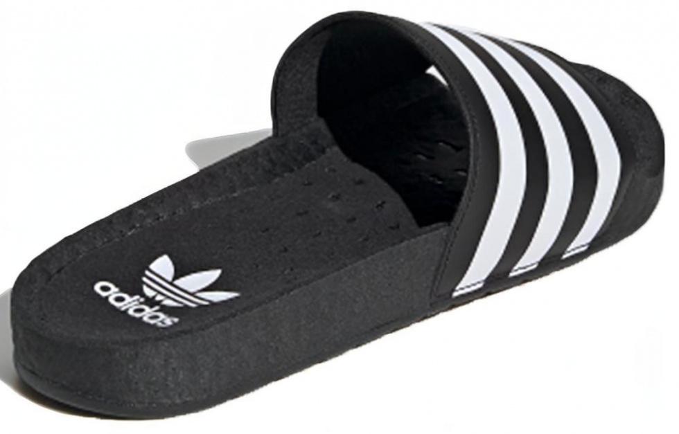 Adidas Adilette Boost Slides 'Core Black White' купить в интернет-магазине Yoocart с быстрой доставкой по России.