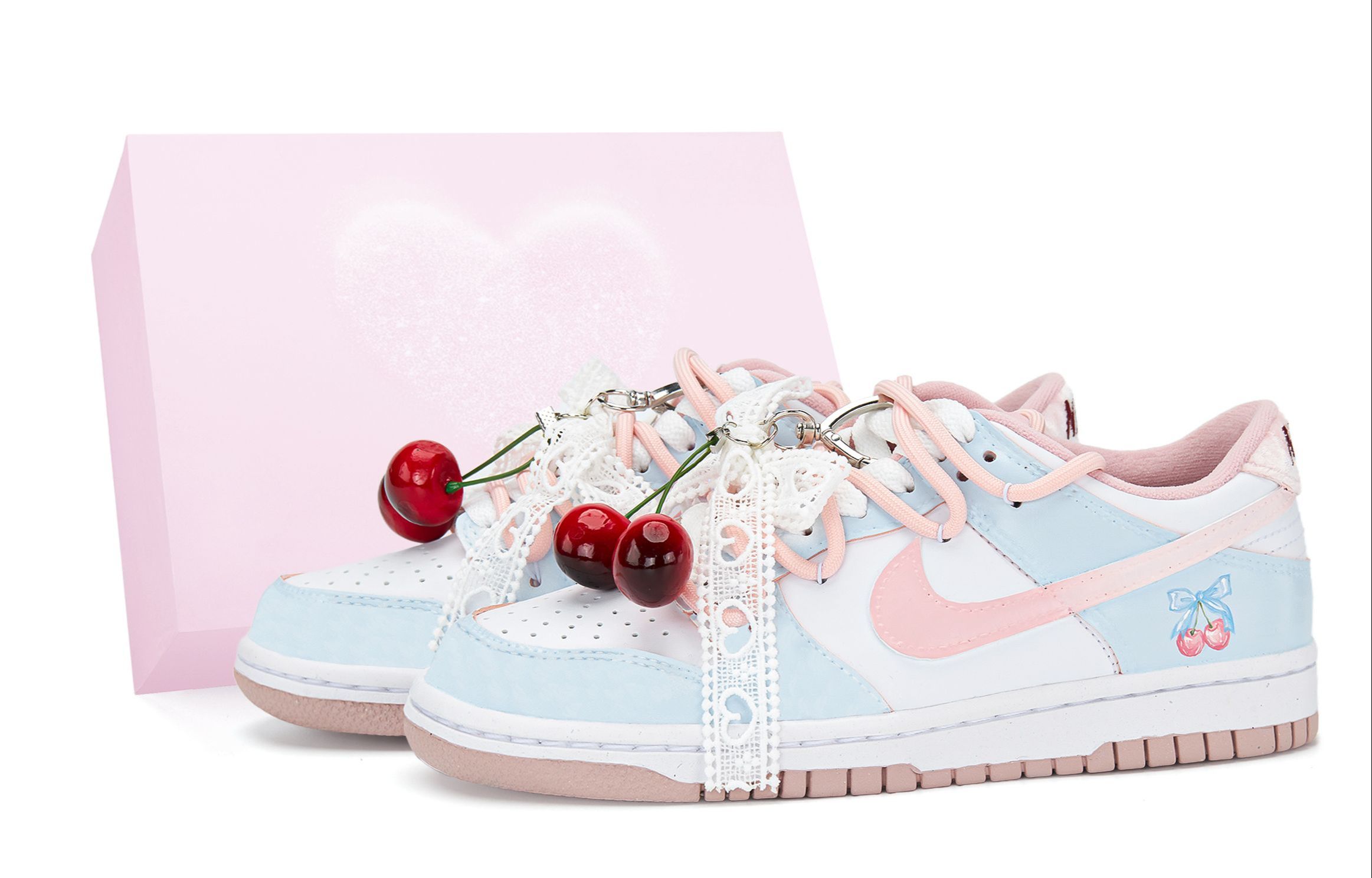 Nike Dunk Lightweight Low top Skateboard Shoes Women's Pink Blue