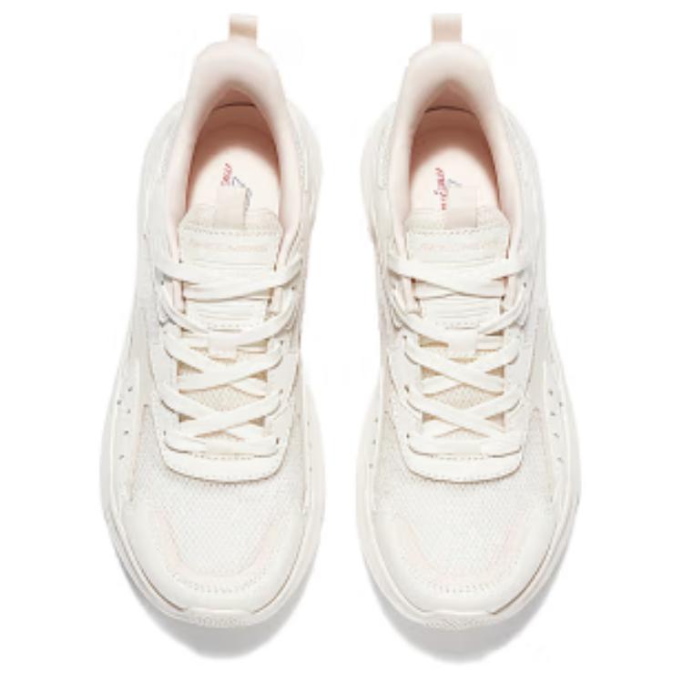 Skechers Low top Casual Shoes Women's Ivory купить в интернет-магазине Yoocart с быстрой доставкой по России.