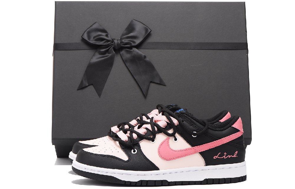 Nike Dunk Coverage Slip-Resistant Impact Resistance Wear-Resistant Low-Top Skateboard Shoes Women's Black Pink
