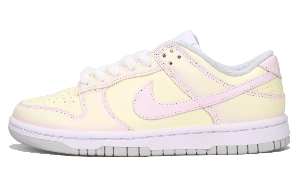 Nike Dunk Low-Top Skateboard Shoes Women's Pink White