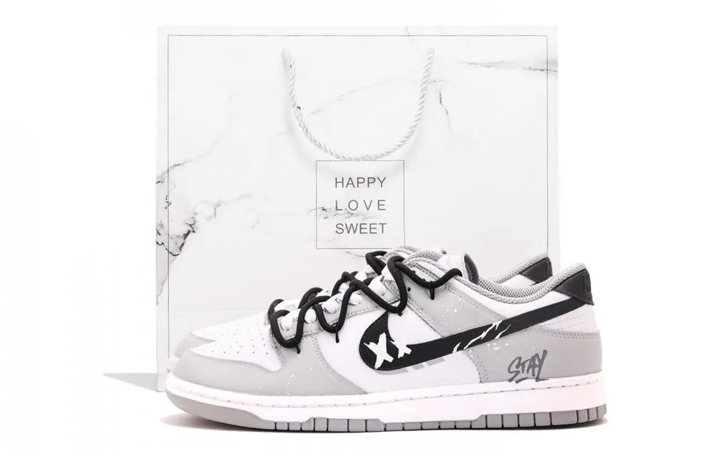 Nike Dunk Coverage Abrasion Resistant Low top Skateboard Shoes Unisex White Gray