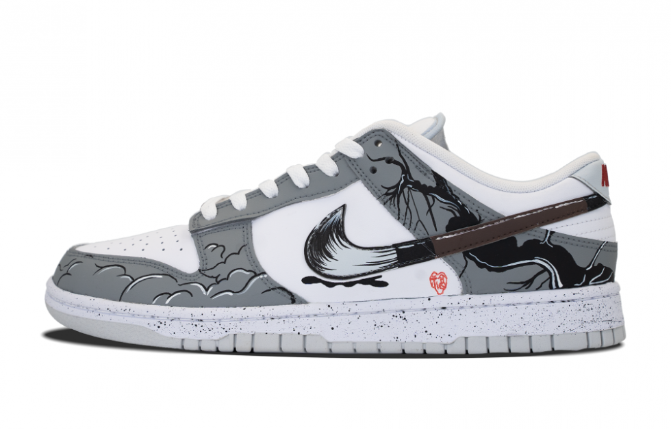 Nike Dunk Low-Top Skateboard Shoes Men's White Gray