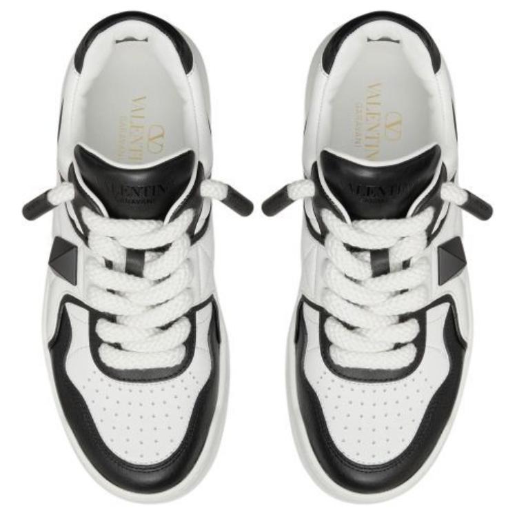 Valentino ONE STUD XL Low Top Skateboard Shoes Women's White Black