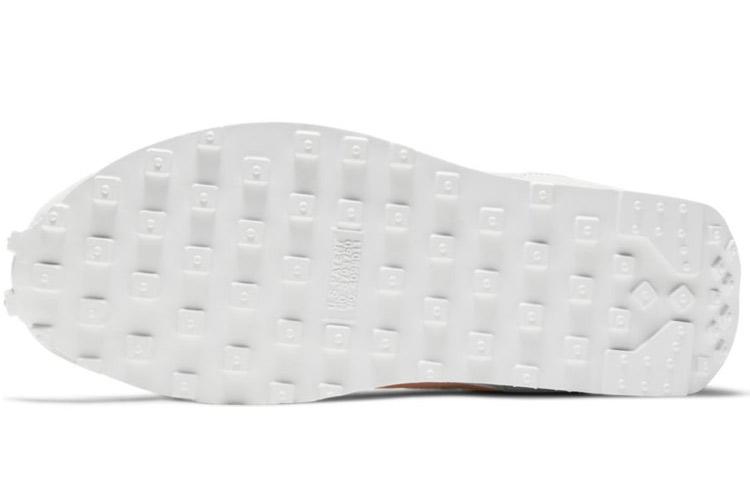 Nike Daybreak Barely Green Crimson Tint Women's купить в интернет-магазине Yoocart с быстрой доставкой по России.