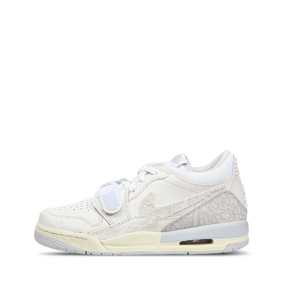 Jordan Legacy 312 Low Cushioned Slip-Resistant Low-Top Vintage Basketball Shoes GS Beige