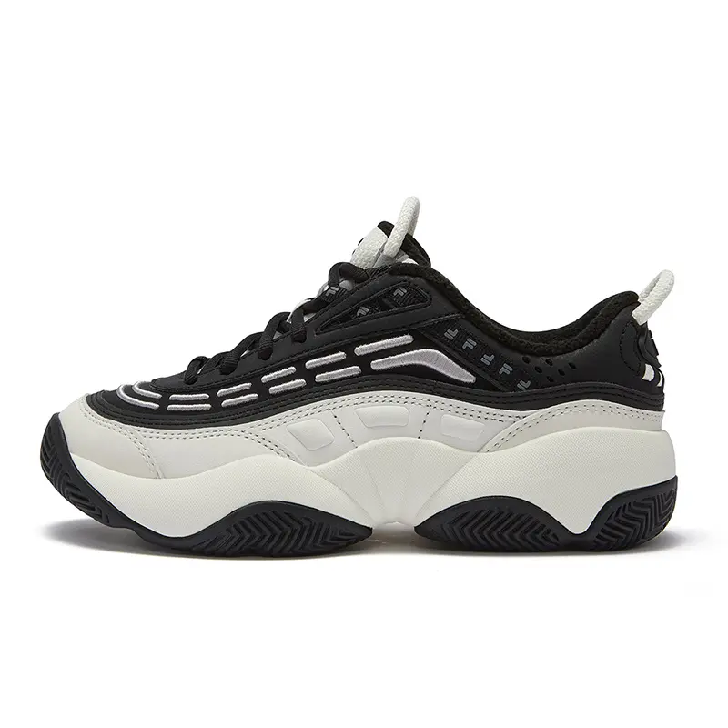 FILA FUSION Wear-Resistant Low-Top Vintage Basketball Shoes Women's Black/Light White