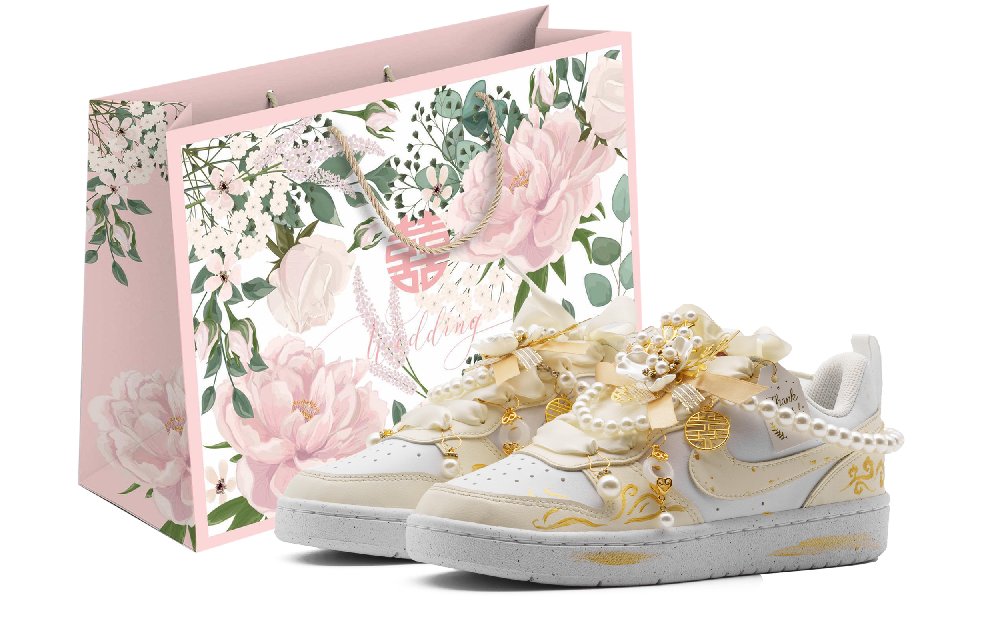 Nike Court Borough Abrasion Resistant Low Top Skateboard Shoes Women's Ecru Gold