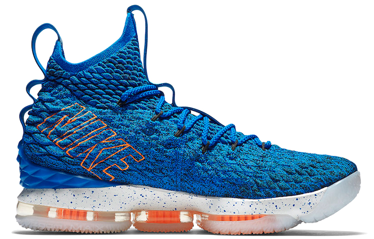 Nike LeBron 15 Hardwood Classics купить в интернет-магазине Yoocart с быстрой доставкой по России.