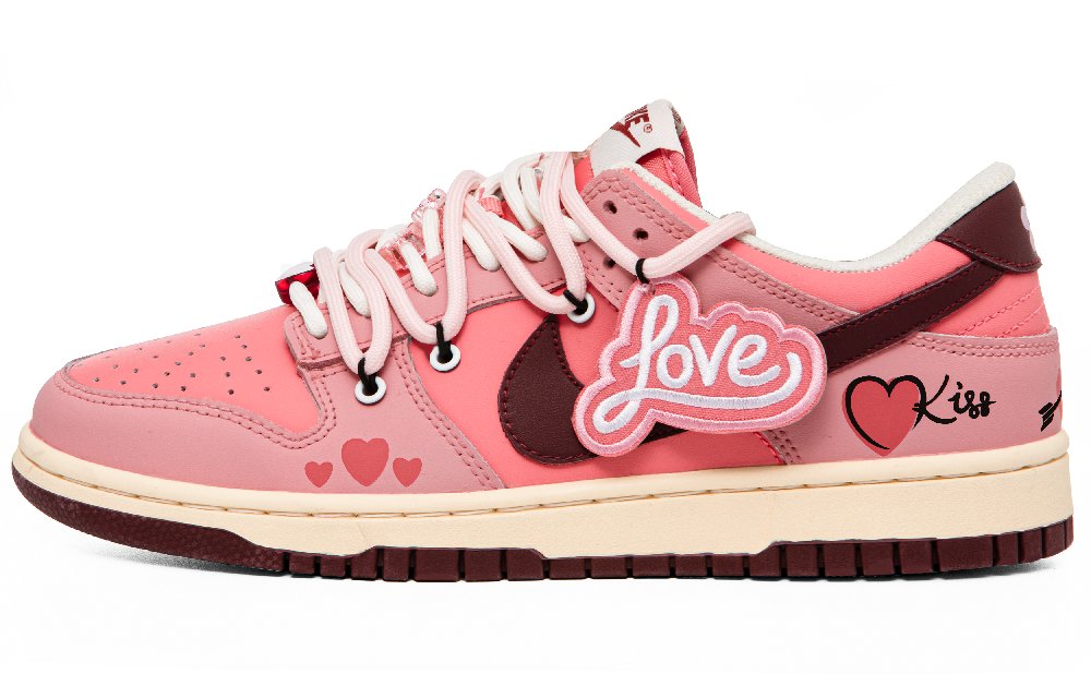 Nike Dunk Romantic Limited Anti-Slip Wear-Resistant Low-Top Skateboard Shoes Women's White Pink