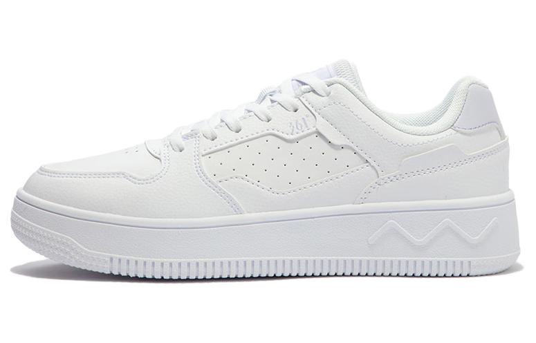 361° Cushioning, Wear Resistant Low Top Skateboard Shoes Women's White
